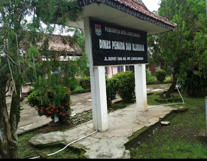 Bekerja Tanpa Digaji, Petugas Kebersihan Dispora Malah Bakal Di-Outsourching