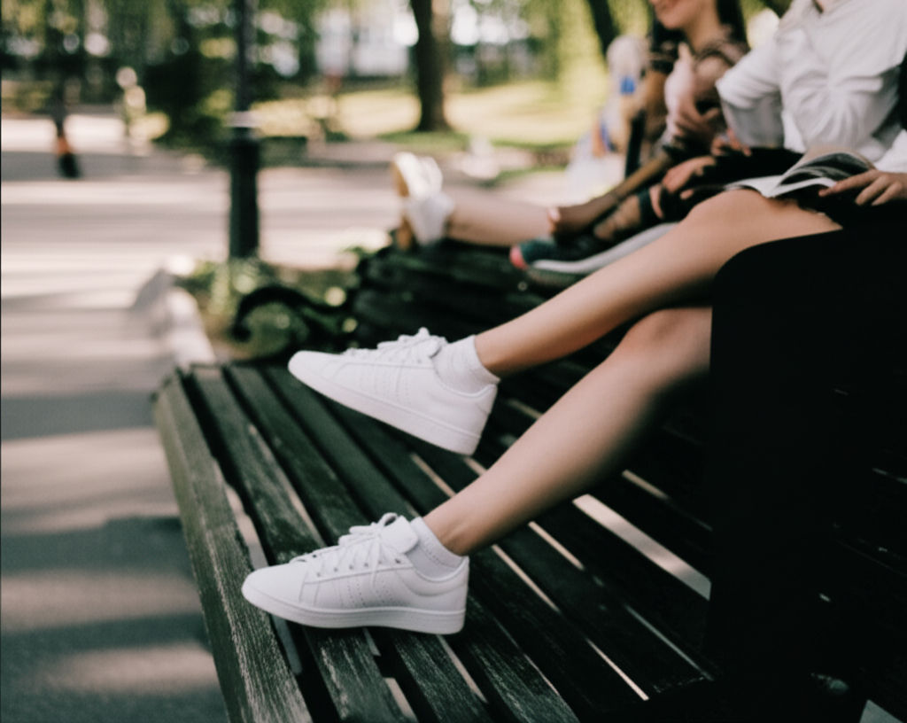 Searching for the ultimate everyday sneaker? Our Adidas Grand Court review dives into its style, Cloudfoam comfort, and versatile appeal. Find your perfect pair...