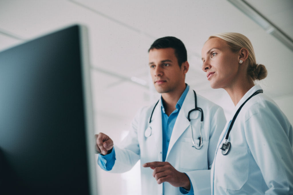 Uncover the latest Radiologic Technology hiring trends! High demand, job growth, and critical shortages. Get insights for your career or staffing.