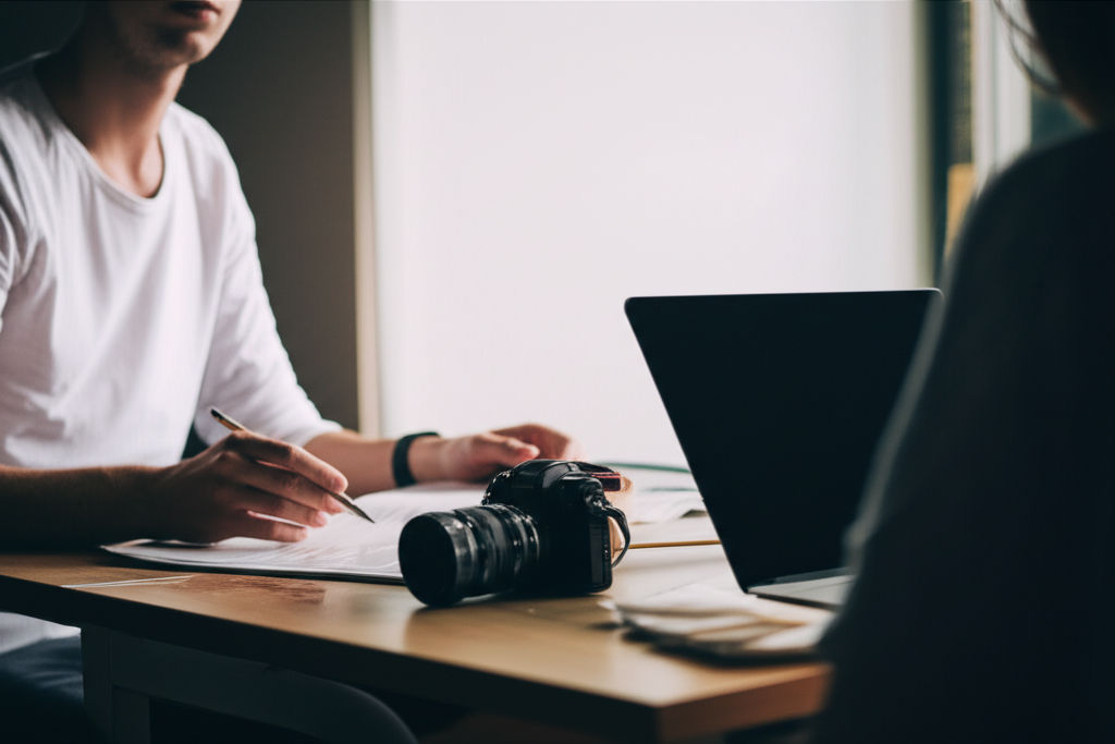 Unlock stress-free travel! Learn to build a powerful constructed travel worksheet to organize bookings, budgets, and itineraries for seamless adventures.