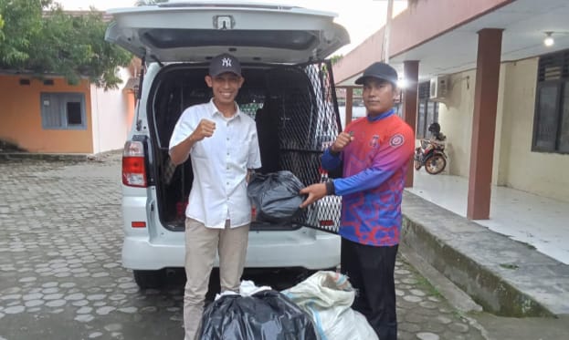 Karang Taruna Linggau Barat 1 Salurkan Pakaian Layak Pakai ke Dinsos