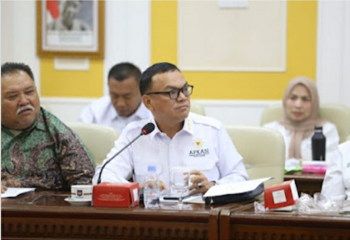 Dihadapan Mendagri Bupati Joncik Perjuangkan Dana Transfer Keuangan Daerah, Tegaskan Komitmen Lindungi Nasib PPPK