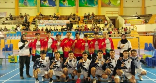 Atlit Bulu Tangkis Linggau Beregu Putra Melaju ke Final di Porprov XV