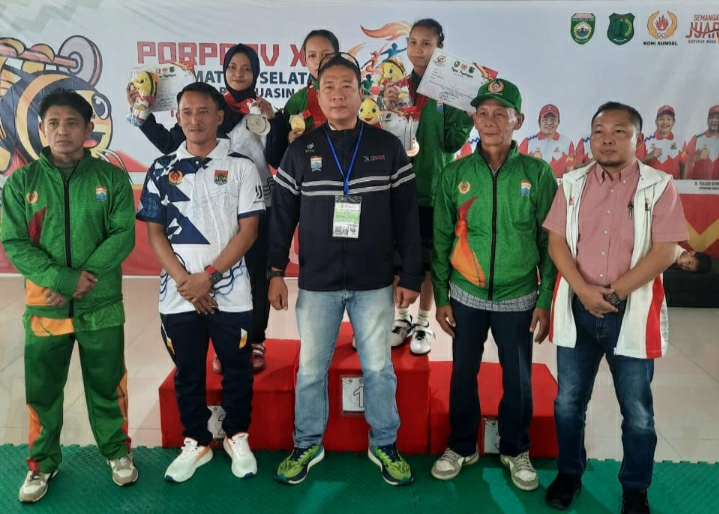 Cabor Angkat Besi Sumbang Lagi 3 Perak untuk Linggau