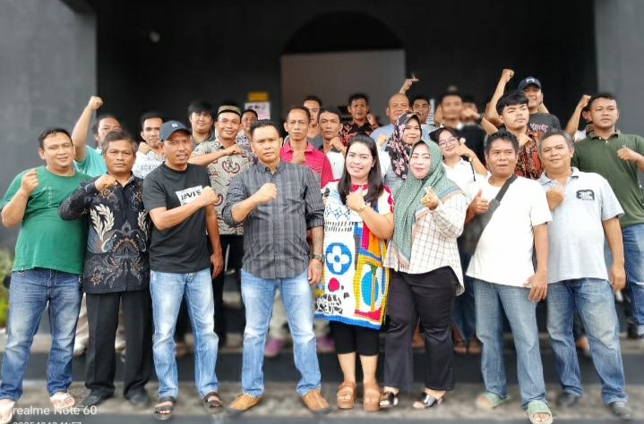 Peresmian dan Grand Opening QQ Cafe dan Karoke Serap Tenaga Kerja Lokal